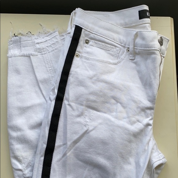 Express white distressed cropped mid-rise jeans with black pinstripe, Size 4 - Picture 1 of 7